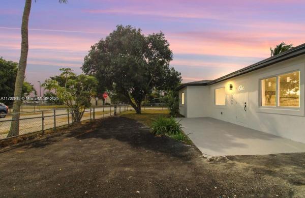 Highview Gardens, 13900 NW 8th Ave, Golden Glades, Florida 33168, image 1