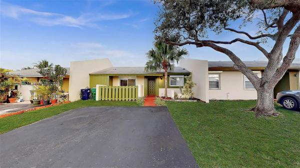 Devon Aire Villas, 11937 SW 122nd Pl 0, The Crossings, Florida 33186, image 1