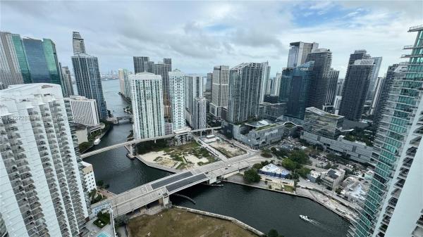 The Ivy At Riverfront, 90 SW 3rd St #PH-17, Miami, Florida 33130, image 1