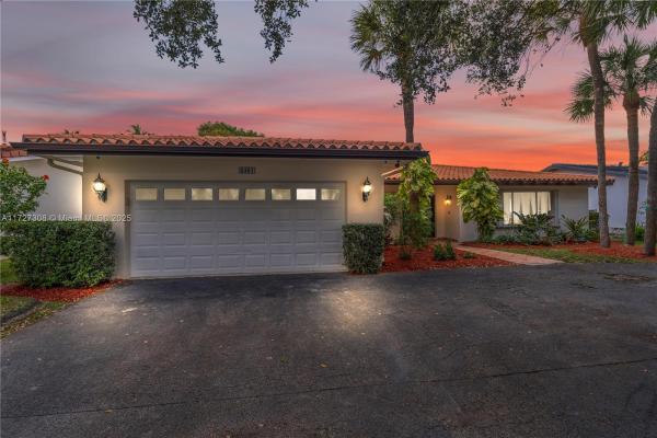 Lake Glenn Ellen, 8301 Dundee Ter, Miami Lakes, Florida 33016, image 1
