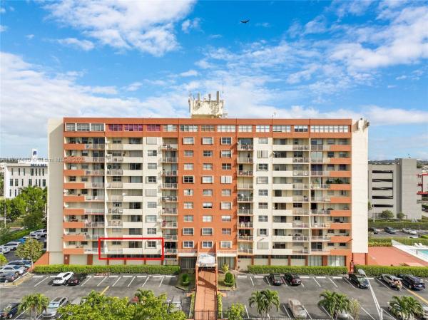 Plaza Of Westland, 4675 W 18 Ct #204, Hialeah, Florida 33012, image 1