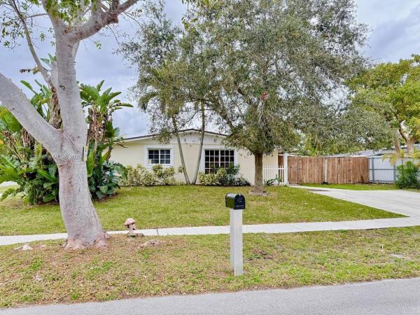 Playland Village, 3931 SW 59th Ter, Davie, Florida 33314, image 1