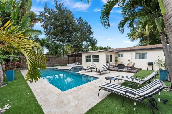 Oak Grove, 990 SW 32nd St, Fort Lauderdale, Florida 33315, image 1