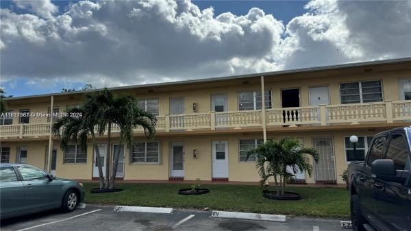 Romont South, 160 NE 203rd Ter #18, Miami Gardens, Florida 33179, image 1