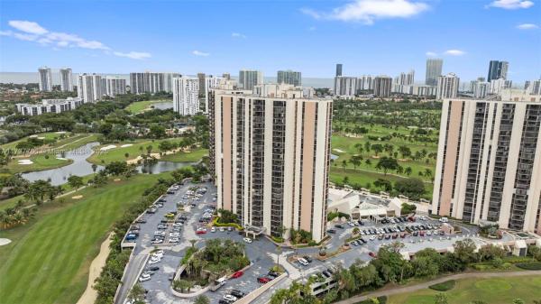 Coronado Tower 2, 20301 W Country Club Dr #PH-25, Aventura, Florida 33180, image 3
