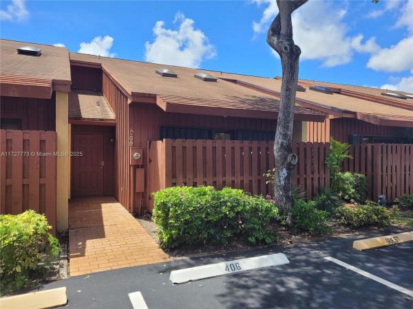 Sandpiper Woods, 406 SE 14th St, Dania Beach, Florida 33004, image 1