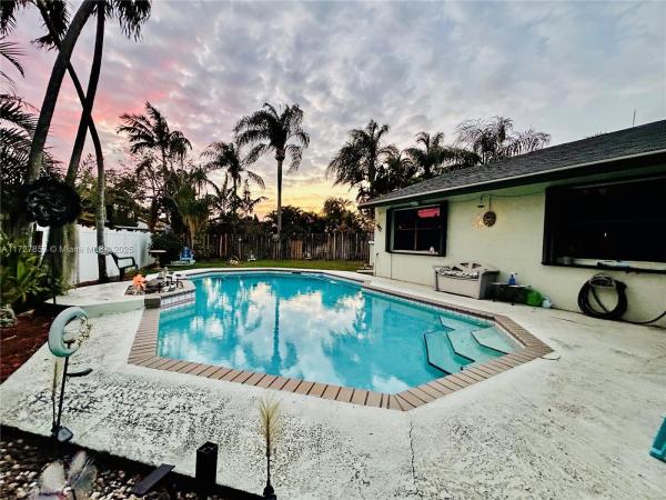 Blue Ridge, 13780 Newport Mnr, Davie, Florida 33325, image 1