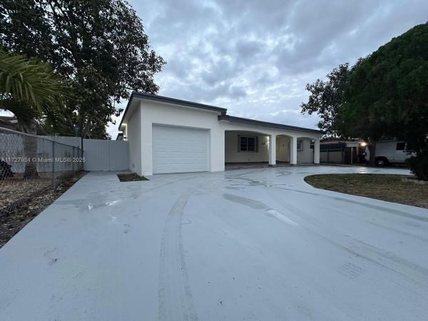 Douglas Estates, 437 W 76th St, Hialeah, Florida 33014, image 1