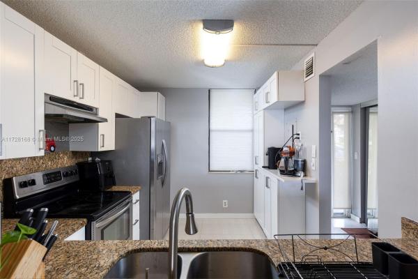 Applewood Village 4, 2907 S Carambola Cir S #105, Coconut Creek, Florida 33066, image 1