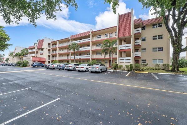 Oriole Golf & Tennis Club 2, 1030 Country Club Dr #407, Margate, Florida 33063, image 1
