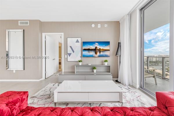 Hyde Beach House, 4010 S Ocean Dr #R1601, Hallandale Beach, Florida 33019, image 1