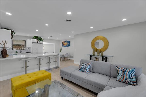 Garden Isles, 301 SE 1st Ter, Pompano Beach, Florida 33060, image 1