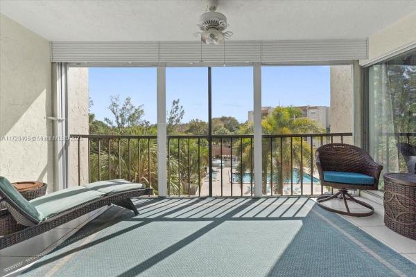18th Hole At Inverrary, 3930 Inverrary Blvd #401-D, Lauderhill, Florida 33319, image 1