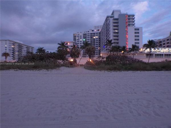 The Carriage House, 5401 Collins Ave #130, Miami Beach, Florida 33140, image 1