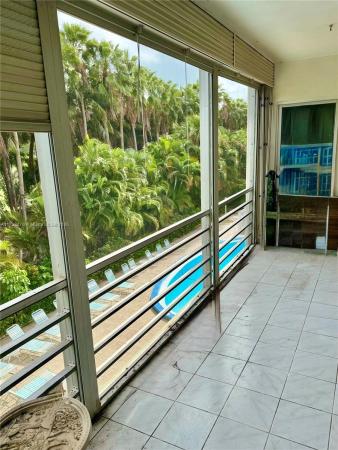 Fairways, 500 NE 14th Ave #312, Hallandale Beach, Florida 33009, image 1