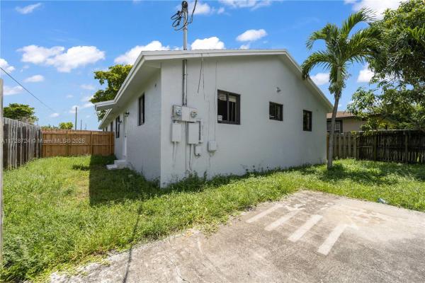 Pemdale, 303 NW 7th St, Hallandale Beach, Florida 33009, image 1