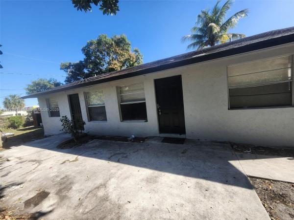Freshwater Avenue, 711 14th St, West Palm Beach, Florida 33401, image 1