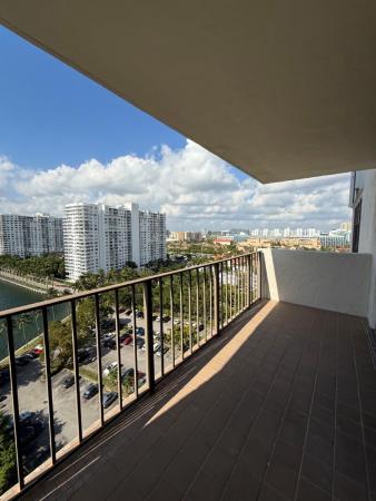 Tower At Biscayne Cove, 18181 NE 31st Ct #1601, Aventura, Florida 33160, image 3