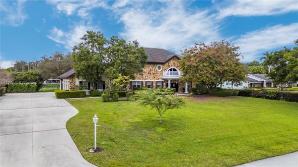 Majestic Groves, 3361 SW 116th Ave, Davie, Florida 33330, image 1