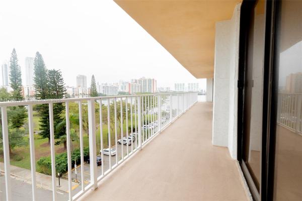 Winston Towers 700, 290 174th St #710, Sunny Isles Beach, Florida 33160, image 1