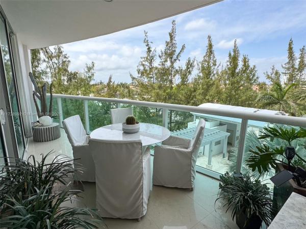The Parc At Turnberry Isle, 19400 Turnberry Way #412, Aventura, Florida 33180, image 1