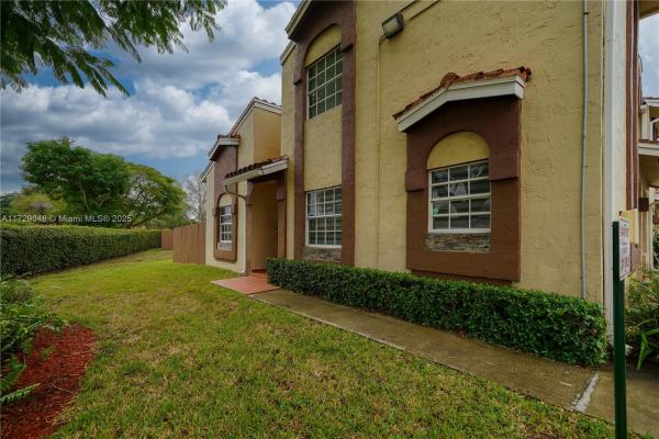 Le Club At Kendale Lakes, 6460 SW 138th Ct #301, Kendale Lakes, Florida 33183, image 1
