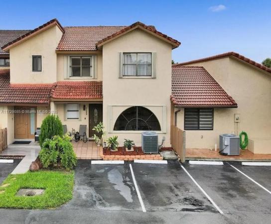Tamiami Lakes Townhomes, 1129 SW 134th Pl, Tamiami, Florida 33184, image 1