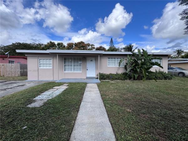 Lauderdale Manors, 1023 NW 14th St, Fort Lauderdale, Florida 33311, image 1