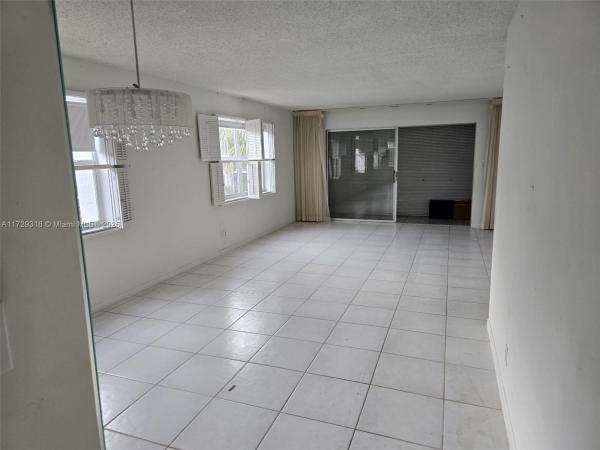 Las Vistas In Inverrary, 3551 Inverrary Dr #201, Lauderhill, Florida 33319, image 1