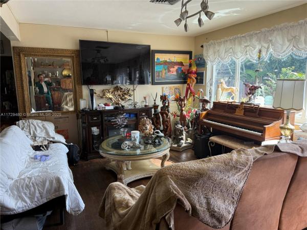 Hollywood Little Ranches, 2550 Adams St, Hollywood, Florida 33020, image 3