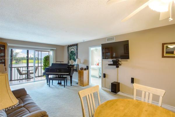 Hollybrook Golf & Tennis Club, 9400 N Hollybrook Lake Dr #303, Pembroke Pines, Florida 33025, image 1