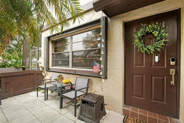 Bayberry Lakes, 1830 Bayberry Dr, Pembroke Pines, Florida 33024, image 1
