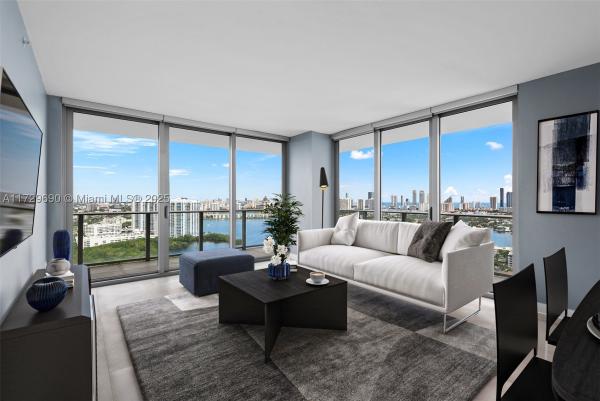 The Harbour North Tower, 16385 Biscayne Blvd #2807, North Miami Beach, Florida 33160, image 1
