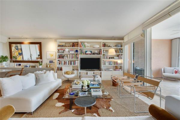 Lake Villa, 733 Crandon Blvd #PH-5, Key Biscayne, Florida 33149, image 1