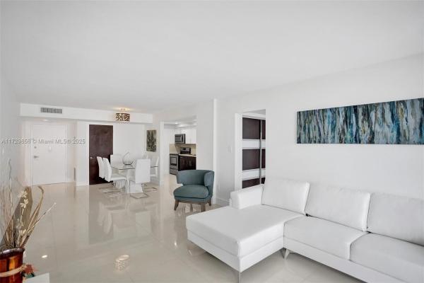 Del Prado, 18051 Biscayne Blvd #402, Aventura, Florida 33160, image 1