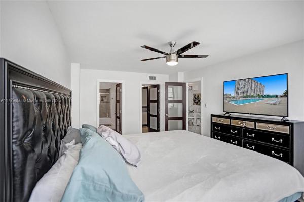 Del Prado, 18051 Biscayne Blvd #402-1, Aventura, Florida 33160, image 3