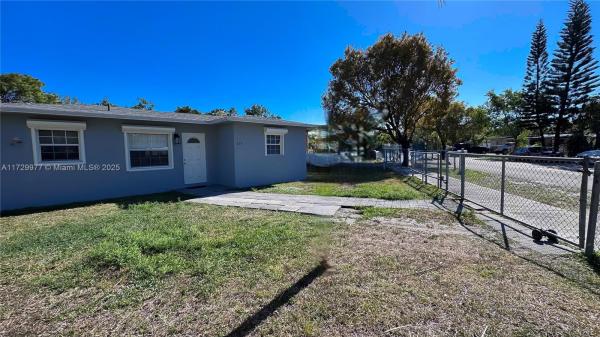 Hollywood Pines, 6151 Flagler St, Hollywood, Florida 33023, image 2