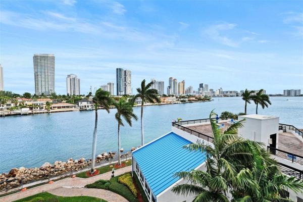 Mystic Pointe Tower 100, 19195 NE 36 Ct #501, Aventura, Florida 33180, image 1