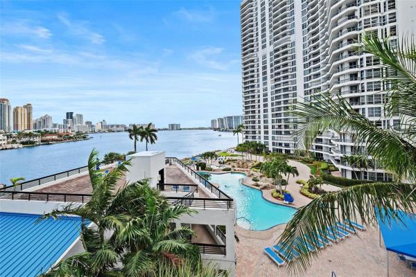 Mystic Pointe Tower 100, 19195 NE 36th Ct #501, Aventura, Florida 33180, image 3