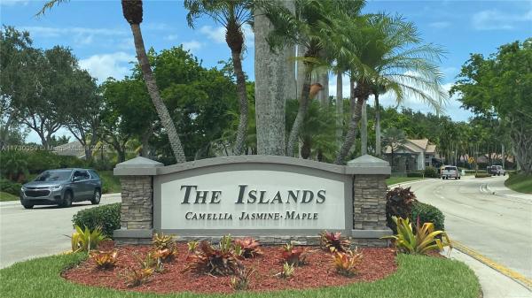 Jasmine Island South, 1455 Lantana Dr, Weston, Florida 33326, image 1