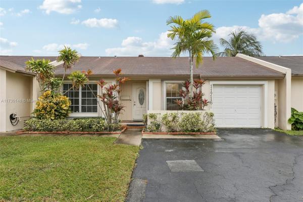 Woodstock Villas, 11716 SW 110th Ter, Kendall, Florida 33186, image 1