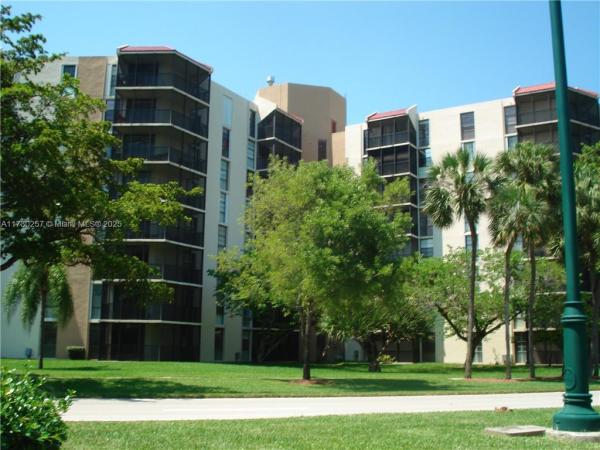 Bravura, 3101 N Country Club Dr #306, Aventura, Florida 33180, image 1