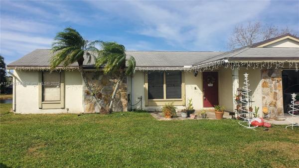 Le Chalet, 5311 N Raymond Dr N, Boynton Beach, Florida 33472, image 1
