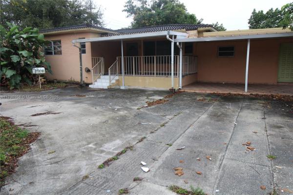 Hialeah Residential, 598 E 41st St, Hialeah, Florida 33013, image 1