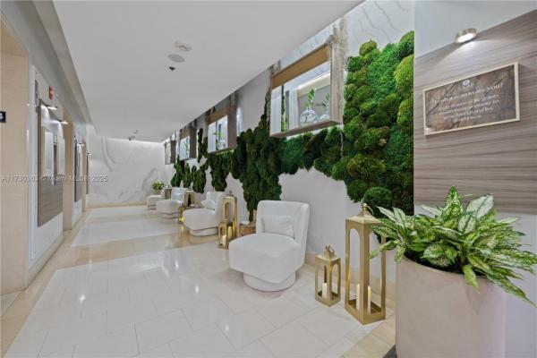 Mayfield, Miami, Florida 33131, image 3