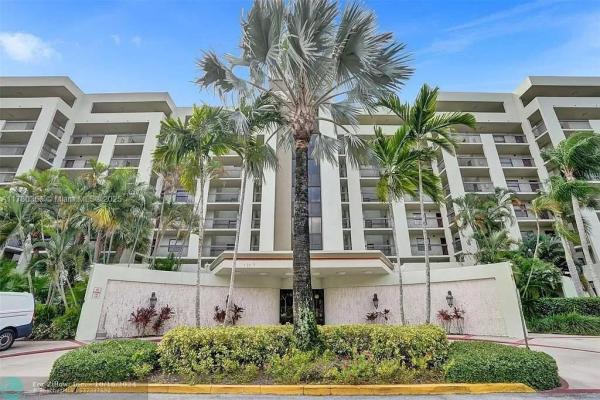 Horizons Of Inverrary, 7050 NW 44th St #402, Lauderhill, Florida 33319, image 1