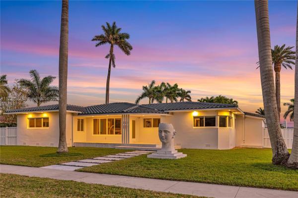 Hollywood Lakes, 750 Harrison St, Hollywood, Florida 33019, image 1