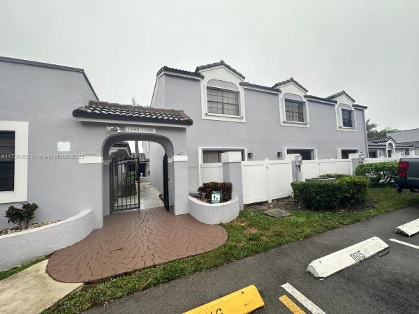 The Provinces Of Pierpointe At Pembroke Lakes, 11611 NW 11th St #11611, Pembroke Pines, Florida 33026, image 1