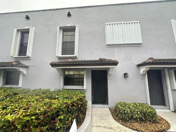 The Provinces Of Pierpointe At Pembroke Lakes, 11611 NW 11th St, Pembroke Pines, Florida 33026, image 3
