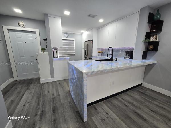Weitzer Serena Lakes Townhomes, 14061 SW 178th St, Richmond West, Florida 33177, image 1